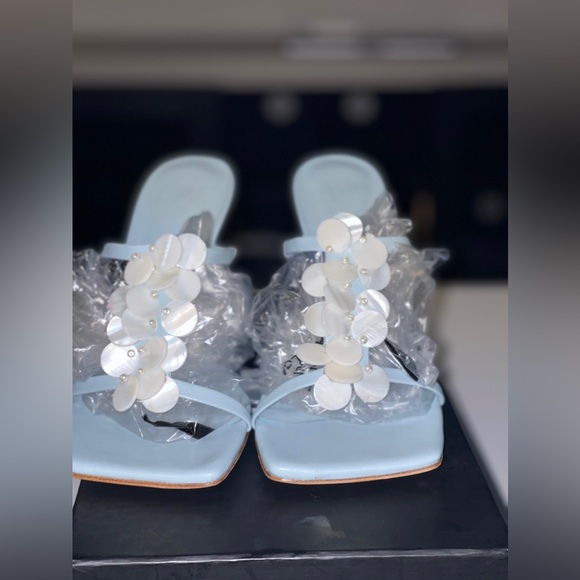 Shoes - Picture 2 of 2